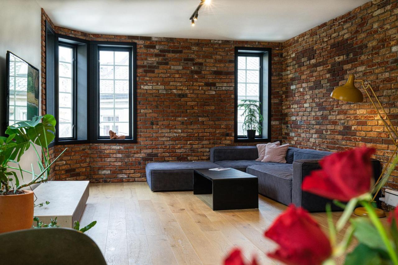 Family Friendly Apartment By The Park In The Very Center Of Ålesund Buitenkant foto
